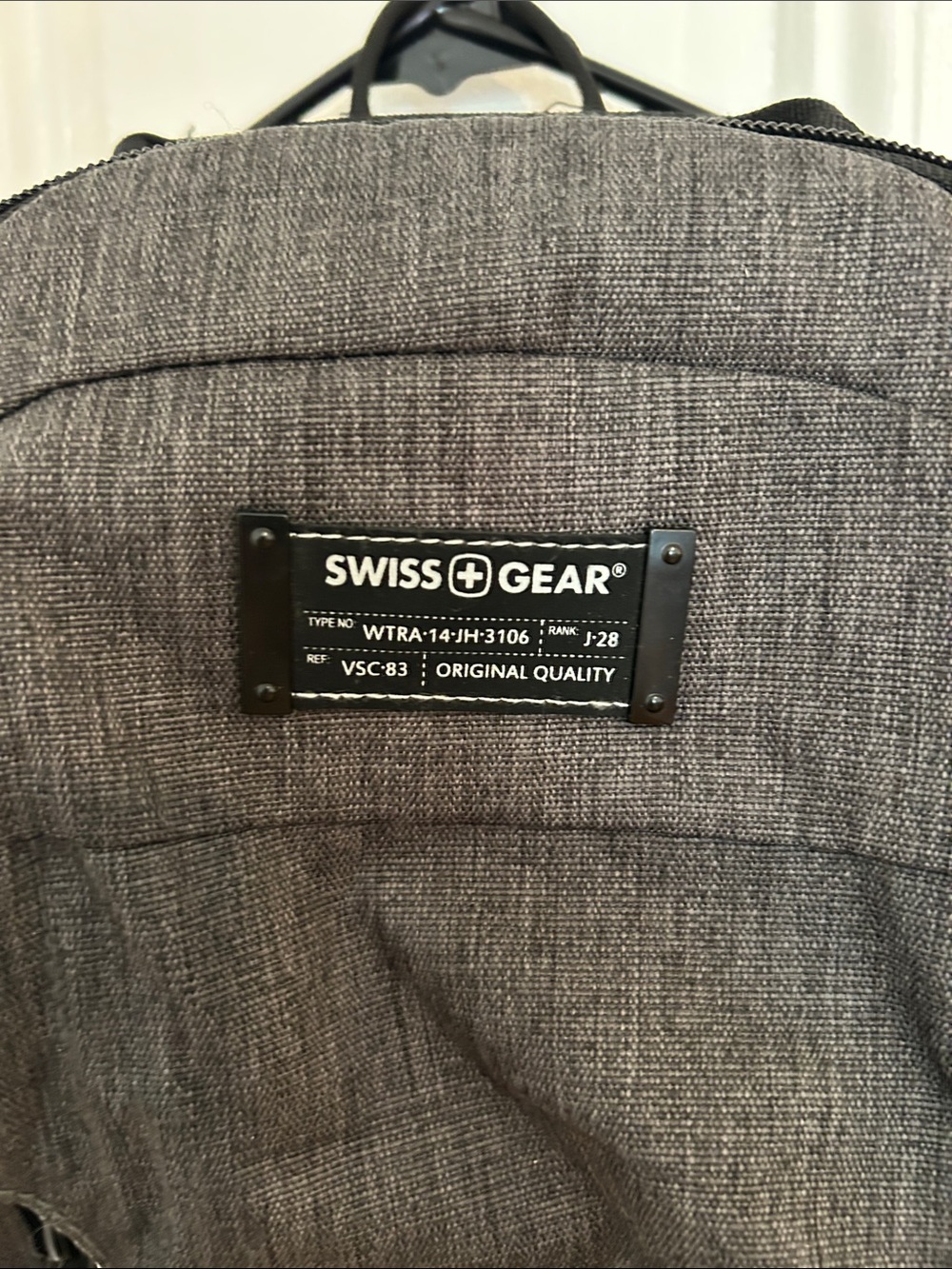 SwissGear Dark Gray Men's Everyday Backpack - Picture 2 of 8